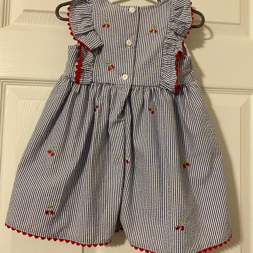 Starting Out 🍒 - Picture 2 of 4